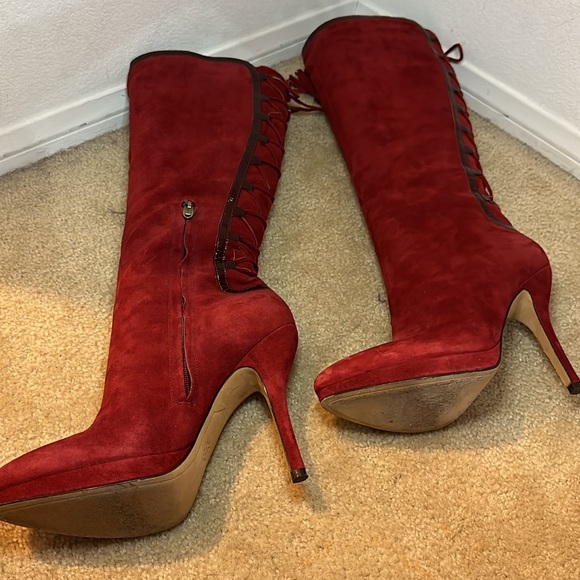 LIKE NEW! Joan & David Suede Boots - Picture 6 of 8